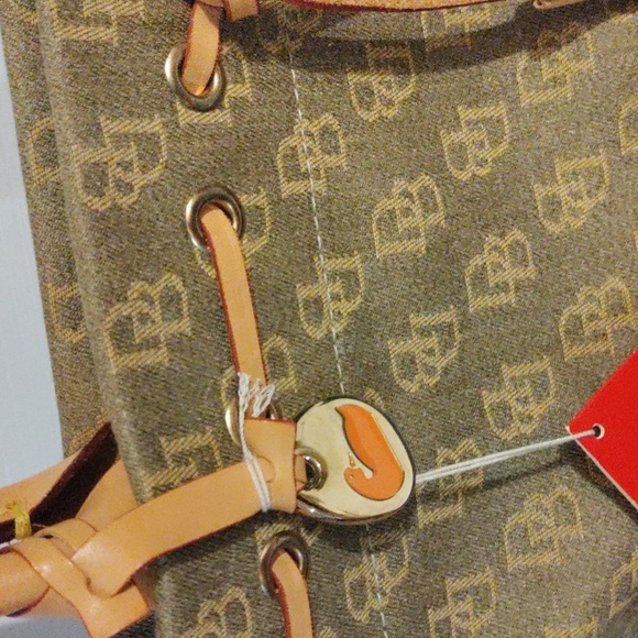 New Dooney & Bourke large signature canvas tote large - Picture 3 of 10